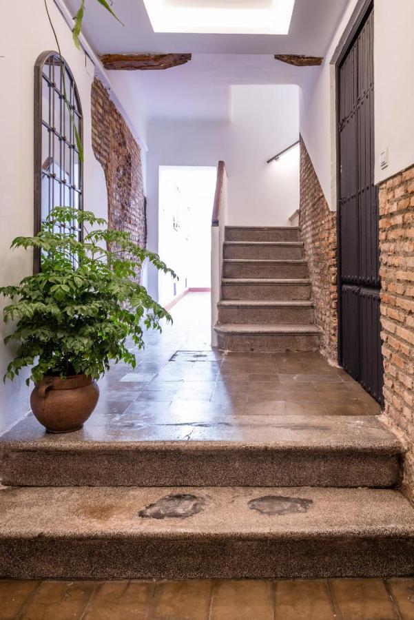 Apartamento Junto A Hospital Real Appartement Granada Buitenkant foto